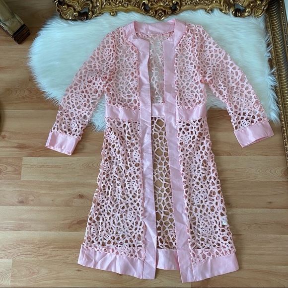 Pink Duster - Picture 4 of 7